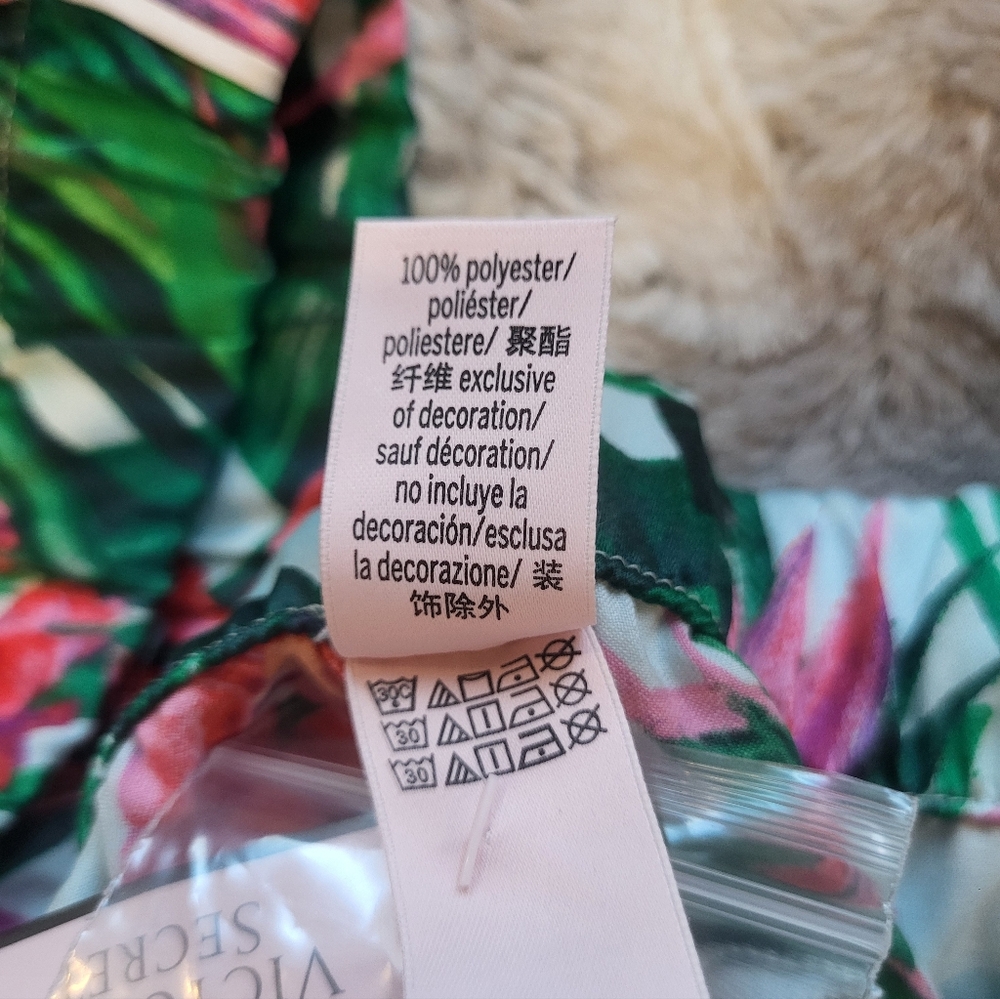 Victoria's Secret Floral Print Pajama Set - Picture 13 of 13